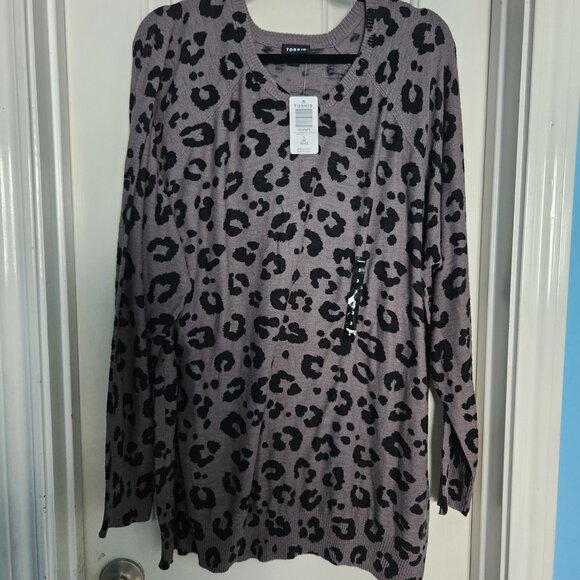 Torrid Grey Leopard Raglan Pullover - Sz 3X - Picture 3 of 3
